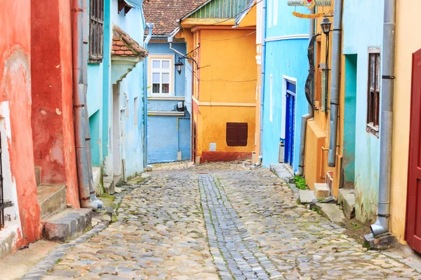 Medieval street view in Sighisoara founded by saxon colonists in XIII century, Romania — Stock Photo, Image