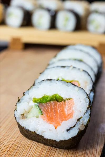 Primer plano de sushi, mariscos japoneses — Foto de Stock