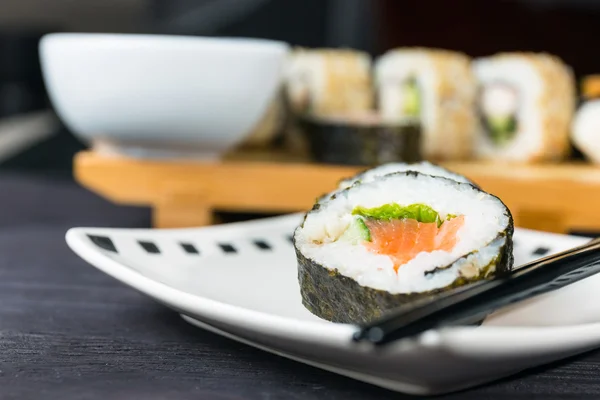 Primer plano de sushi, mariscos japoneses — Foto de Stock