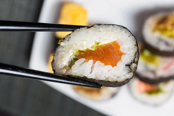 Primer plano de sushi, mariscos japoneses — Foto de Stock