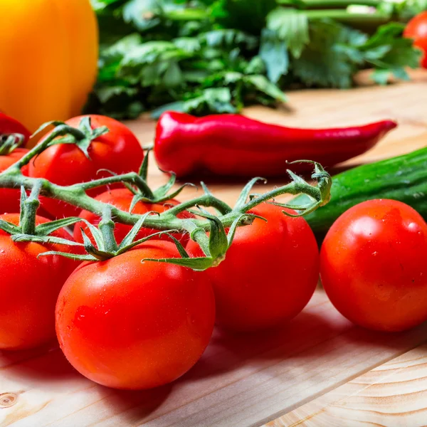 Vegetables on wooden background — Stock Photo, Image