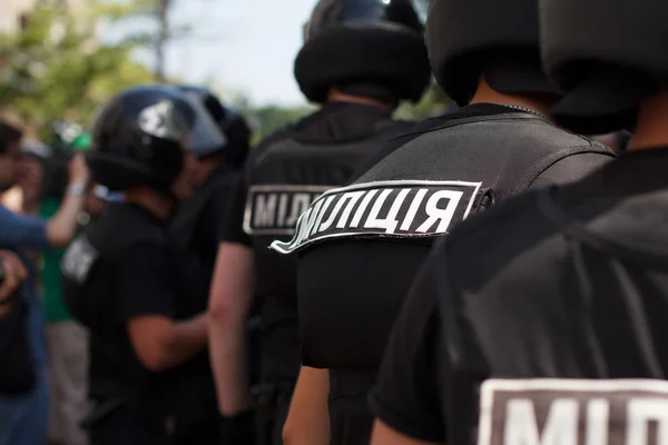 Grupo de policiais motins ucranianos vestindo colete protetor e ele Fotografia De Stock