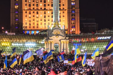 (Kiev) Kiev, Ukrayna - ö. 4 Aralık 2013: yüzbinlerce p
