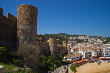 tossa de, eski kale duvarları üzerinde İspanyol costa brava mar
