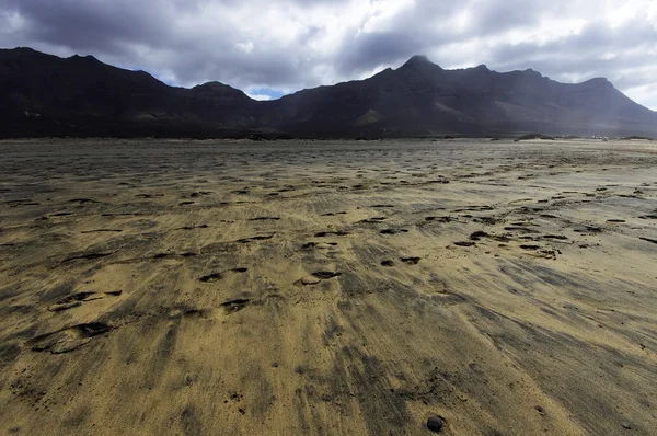 Cofete beach and volcanic mountains view on Jandia peninsula, Fu — Stock Photo, Image