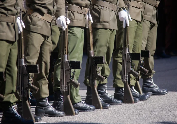 Żołnierzy w armii parada — Zdjęcie stockowe