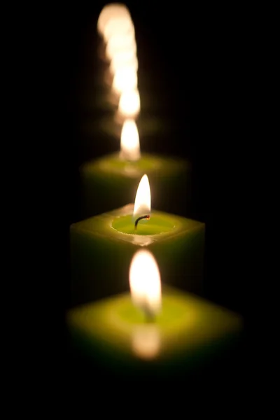 Svíčky ve tmě — Stock fotografie
