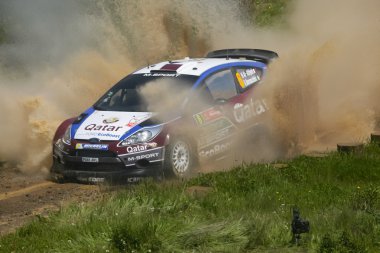 Algarve, Portekiz - Nisan 13: nasser al atytyah ralli de Portekiz 2013 üzerinde 13 Nisan 2013 yılında algarve, Portekiz