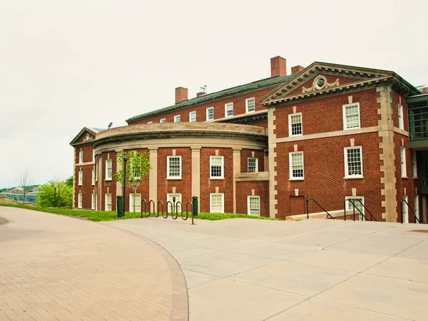 Brick building — Stock Photo, Image