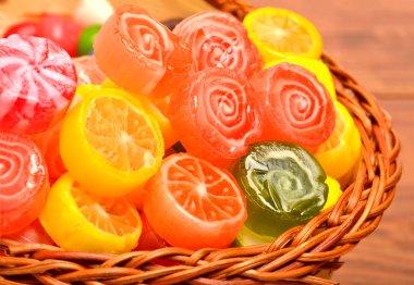 parlak şekerleme, lolipop, reçel ahşap sepet