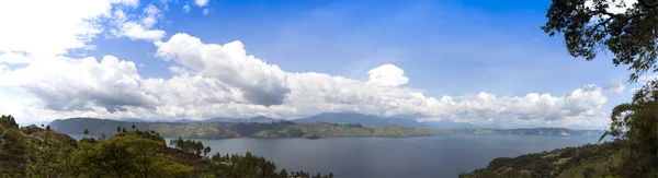 多巴湖全景. — 图库照片