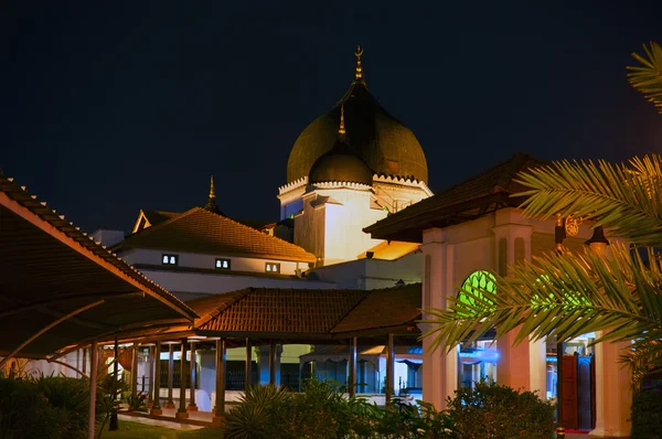 Mezquita Kapitan Keling por la noche . — Foto de Stock