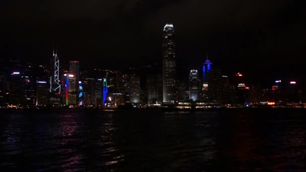 夜に香港島を表示します。. — Stock video