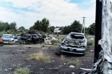 15.07.2022, Ukrayna Savaşı: Irpin, Bucha bölgesinde bir çöp yığını.