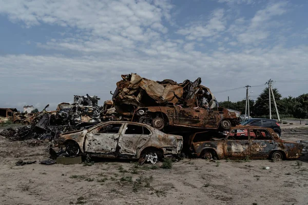 2022 Bucha Many Застрелили Знищили Машини Цивільних Зібрані Автокладовищі Ірпіні — стокове фото