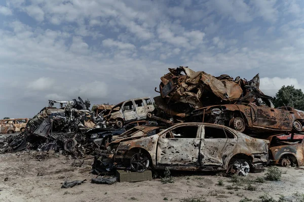 2022 Ірпін Згорів Підірвав Автомобіль Машини Пошкоджені Після Обстрілу Сліди — стокове фото