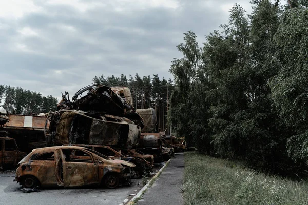 Panorama Del Vertedero Coches Destruidos Irpin Región Kiev Después Ofensiva —  Fotos de Stock