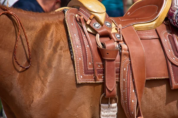 Läder häst sadel — Stockfoto