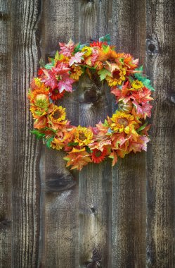 sonbaharda çiçek çelenk