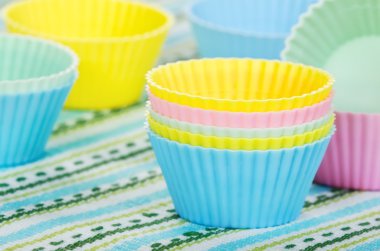 cupcake bardak pastel renkler kabartma