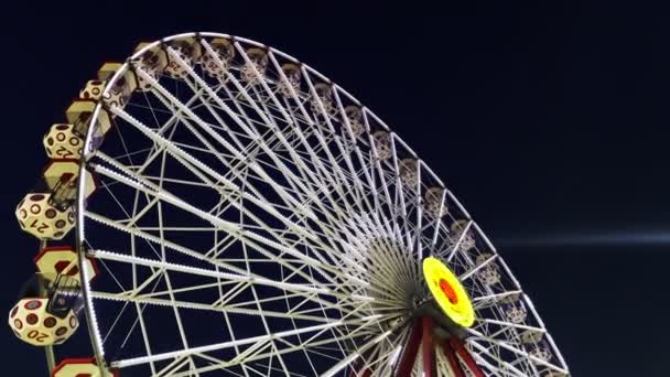 Joyful Colorful Amusement Park Fun Fair Night Ferriswheel Swing Other — Stok video