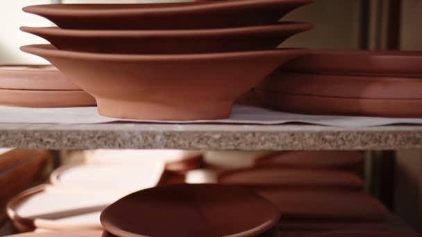 Unbrushed Plates Ceramic Workshop — Vídeos de Stock
