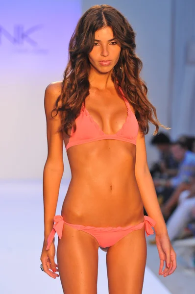 MIAMI - JULY 23: Model walks runway at the ANK by Mirla Sabino Swimwear Collection for Spring Summer 2013 during Mercedes-Benz Swim Fashion Week on July 23, 2012 — Stock Photo, Image