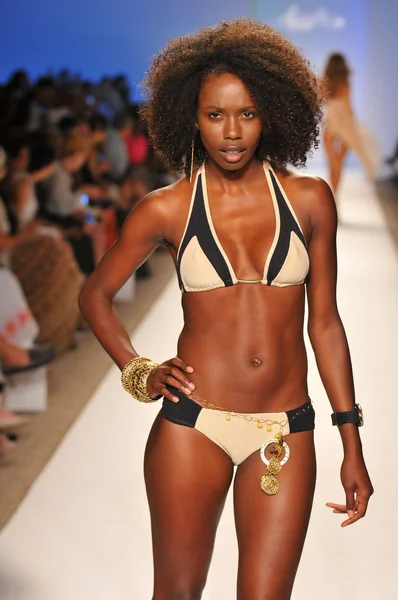 Model walking runway at the Aquarella Swim Collection for Spring Summer 2013 during Mercedes-Benz Swim Fashion Week on July 23, 2012 in Miami — Stock Photo, Image