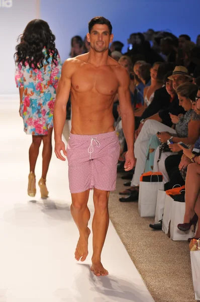 MIAMI - JULY 23: Model walks runway at the Naila Swim Collection for Spring Summer 2013 during Mercedes-Benz Swim Fashion Week on July 23, 2012 in Miami, FL — Stock Photo, Image