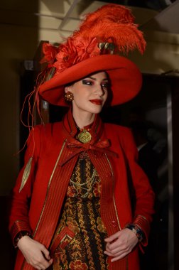 Moskova - 21 Mart: slava zaitsev için sahne arkasında bir model sonbahar kış 2012 mercedes-benz moda haftası sırasında wtc sunuda 21 Mart 2012, Moskova, Rusya.