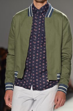 New york, ny - 11 Eylül: manken, 2012 moda show mercedes-benz moda haftası lincoln Center'da stüdyoda timo weiland bahar pist yürür