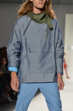 New york, ny - 11 Eylül: manken, 2012 moda show mercedes-benz moda haftası lincoln Center'da stüdyoda timo weiland bahar pist yürür