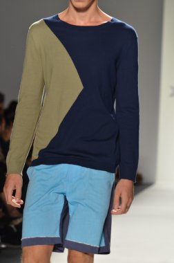 New york, ny - 11 Eylül: manken, 2012 moda show mercedes-benz moda haftası lincoln Center'da stüdyoda timo weiland bahar pist yürür