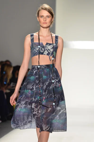 NEW YORK, NY - SEPTEMBER 11: A model walks the runway at the Timo Weiland Spring 2012 fashion show during Mercedes-Benz Fashion Week at The Studio at Lincoln Center on September 11, 2011 in New York C — Stock Photo, Image