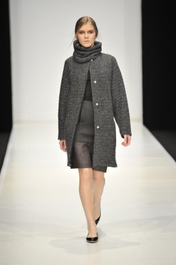 Moskova - 24 Mart: manken biryukov sonbahar kış 2012 sunu sırasında mbfw 24 Mart 2012, Moskova, Rusya Federasyonu için pist yürür