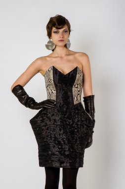 New york - Şubat 10: katya leonovich sonbahar kış 2012 tanıtımı kutusuna lincoln Center'da new york moda haftası 15 Şubat 2012 tarihinde new York'ta bir model teşkil etmektedir