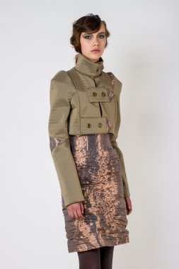 New york - Şubat 10: katya leonovich sonbahar kış 2012 tanıtımı kutusuna lincoln Center'da new york moda haftası 15 Şubat 2012 tarihinde new York'ta bir model teşkil etmektedir