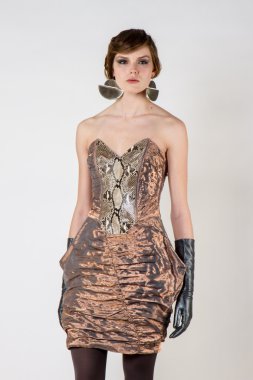 New york - Şubat 10: katya leonovich sonbahar kış 2012 tanıtımı kutusuna lincoln Center'da new york moda haftası 15 Şubat 2012 tarihinde new York'ta bir model teşkil etmektedir