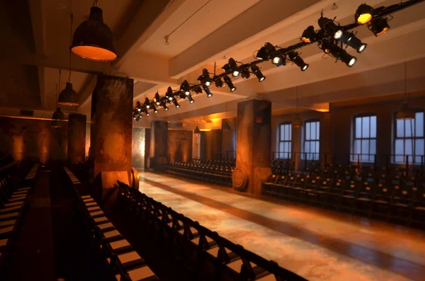 NEW YORK - FEBRUARY 11: A runway preparation before Sally La Pointe Fall Winter 2012 presentation in Center 548 during New York Fashion Week on February 11, 2012 in NY — Stock Photo, Image