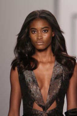 New york - 15 Şubat: j. için pist model yürür mendel düşmek 15 Şubat 2012 NYC new york moda haftasında lincoln Center'da kış 2012 tanıtım