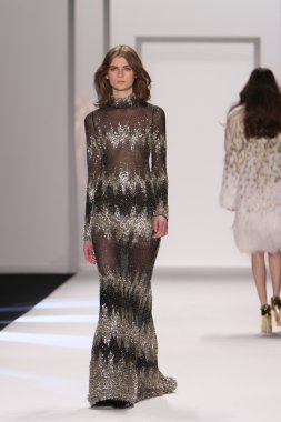 New york - 15 Şubat: j. için pist model yürür mendel düşmek 15 Şubat 2012 NYC new york moda haftasında lincoln Center'da kış 2012 tanıtım