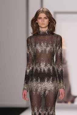 New york - 15 Şubat: j. için pist model yürür mendel düşmek 15 Şubat 2012 NYC new york moda haftasında lincoln Center'da kış 2012 tanıtım