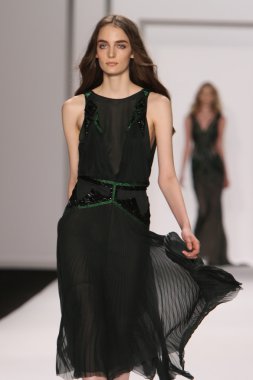 New york - 15 Şubat: j. için pist model yürür mendel düşmek 15 Şubat 2012 NYC new york moda haftasında lincoln Center'da kış 2012 tanıtım