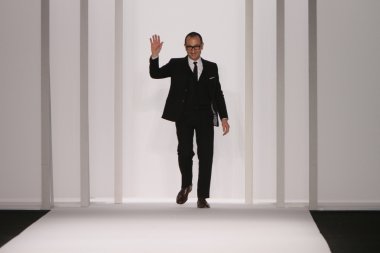 New york - 15 Şubat: mendel yürür tasarımcı gilles j. için pist mendel sonbahar kış 2012 tanıtım Lincoln Merkezi new york moda haftası 15 Şubat 2012 NY