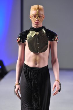 laureluxe 17 Eylül 2012 couture moda haftası sırasında 2013 ilkbahar yaz için new York'ta waldorf Astoria'da göster