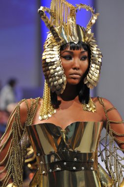 laureluxe 17 Eylül 2012 couture moda haftası sırasında 2013 ilkbahar yaz için new York'ta waldorf Astoria'da göster