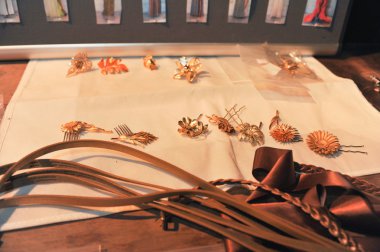 New york-13 Eylül: bir aksesuar kuliste raul penaranda xl Club ny moda haftası 13 Eylül 2012 2013 ilkbahar yaz için new York'ta gösteri hazır.