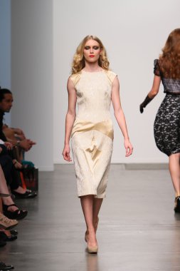 pier 59 ybcouture Show'da 2013 ilkbahar yaz için