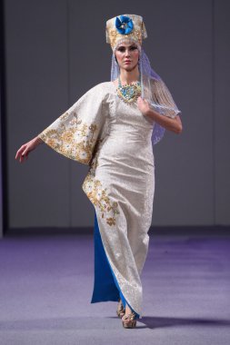 Evgenia luzhina-salazar couture moda haftası 16 Eylül 2012 NY 2013 ilkbahar yaz için waldorf Astoria'da göster