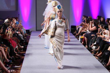 Evgenia luzhina-salazar couture moda haftası 16 Eylül 2012 NY 2013 ilkbahar yaz için waldorf Astoria'da göster